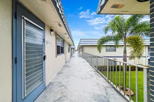 560 Brittany L, Delray Beach, FL 33446 - Photo 4
