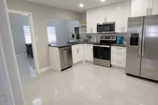 404 SE 6th Ave, Deerfield Beach, FL 33441 - Photo 2