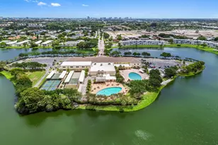 2 Chatham A, West Palm Beach, FL 33417 - Photo 22