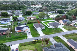 535 SW Butler Ave, Port Saint Lucie, FL 34983 - Photo 30