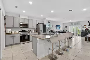 535 SW Butler Ave, Port Saint Lucie, FL 34983 - Photo 10