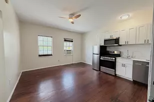 623 Park Pl, West Palm Beach, FL 33401 - Photo 2
