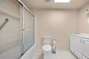 4001 Hillcrest Dr, Hollywood, FL 33021 - Photo 22