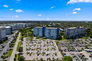 4001 Hillcrest Dr, Hollywood, FL 33021 - Photo 32