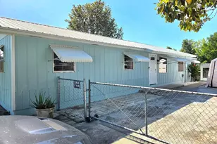 2828 SE 21st Ct, Okeechobee, FL 34974 - Photo 2