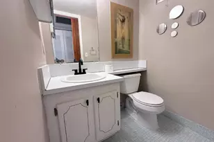 226 Windsor J, West Palm Beach, FL 33417 - Photo 8