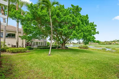 9026 Lakes Boulevard, West Palm Beach, FL 33412 - Photo 34