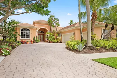 9026 Lakes Boulevard, West Palm Beach, FL 33412 - Photo 2