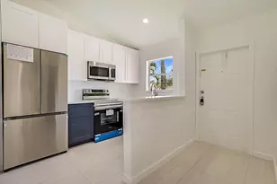 320 NE 42nd St, Boca Raton, FL 33431 - Photo 2