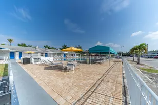 1401 N 12th Ct, Hollywood, FL 33019 - Photo 12
