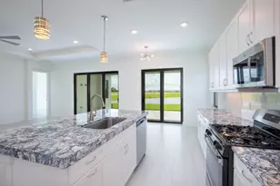 5576 Captiva Ln, Loxahatchee, FL 33470 - Photo 8
