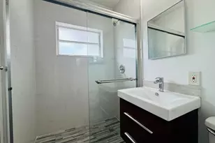 935 8th St, Miami Beach, FL 33139 - Photo 20