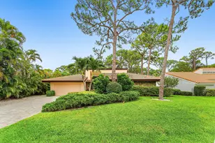 643 W Lakewoode Cir, Delray Beach, FL 33445 - Photo 2