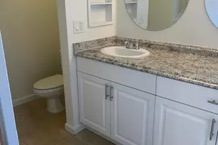 641 Executive Center Dr, West Palm Beach, FL 33401 - Photo 8