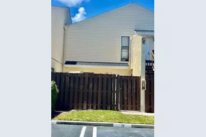 641 Executive Center Drive #P104, West Palm Beach, FL 33401 - Photo 2