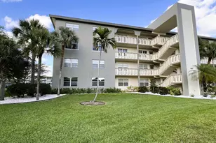 2902 Victoria Cir, Coconut Creek, FL 33066 - Photo 26
