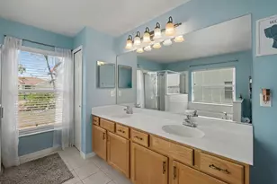 2674 SE Creston Ln, Port Saint Lucie, FL 34952 - Photo 12