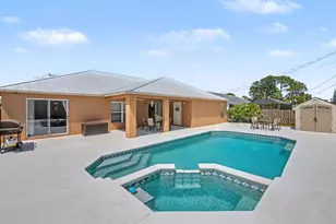 2674 SE Creston Ln, Port Saint Lucie, FL 34952 - Photo 18