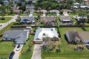 2674 SE Creston Ln, Port Saint Lucie, FL 34952 - Photo 28