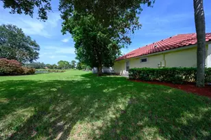 2606 Bedford Mews Dr, Wellington, FL 33414 - Photo 16
