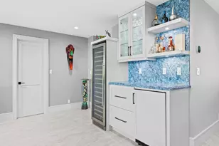 2754 NE 31st Ct, Lighthouse Point, FL 33064 - Photo 12