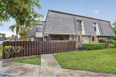 2539 NW 99th Avenue, Coral Springs, FL 33065 - Photo 2