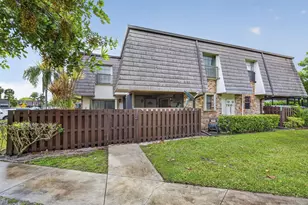 2539 NW 99th Ave, Coral Springs, FL 33065 - Photo 2
