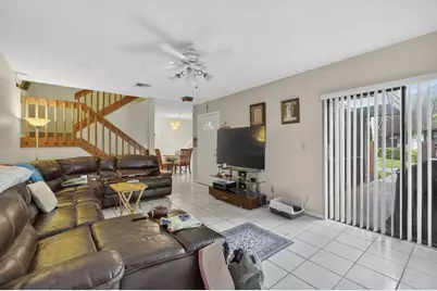 2539 NW 99th Avenue, Coral Springs, FL 33065 - Photo 6