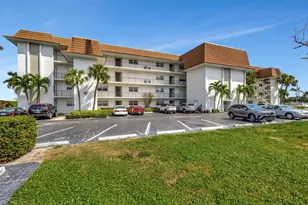 2936 Lake Shore Dr, Riviera Beach, FL 33404 - Photo 30
