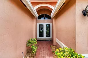 9380 Fox Trot Ln, Boca Raton, FL 33496 - Photo 4