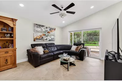 9380 Fox Trot Lane, Boca Raton, FL 33496 - Photo 12