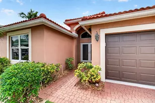 9380 Fox Trot Ln, Boca Raton, FL 33496 - Photo 2