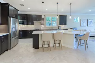 221 SE Longview Dr, Port Saint Lucie, FL 34984 - Photo 8