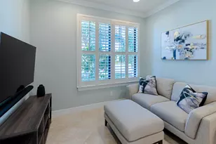 221 SE Longview Dr, Port Saint Lucie, FL 34984 - Photo 6