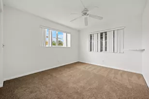 392 Markham R, Deerfield Beach, FL 33442 - Photo 14