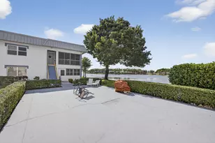 51 Stratford D, West Palm Beach, FL 33417 - Photo 18