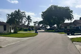 5402 Bonky Ct, West Palm Beach, FL 33415 - Photo 4