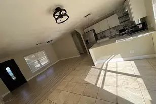 2831 NE Savannah Rd, Jensen Beach, FL 34957 - Photo 4