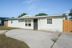 2831 NE Savannah Rd, Jensen Beach, FL 34957 - Photo 2