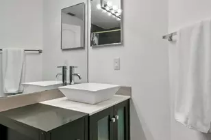 49 Admirals Ct, Palm Beach Gardens, FL 33418 - Photo 16
