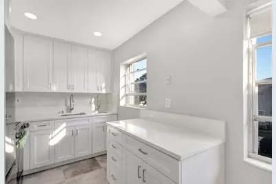 121 Bedford E, West Palm Beach, FL 33417 - Photo 10