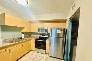 402 Villa Cir, Boynton Beach, FL 33435 - Photo 6