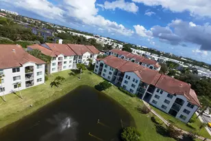 402 Villa Cir, Boynton Beach, FL 33435 - Photo 20