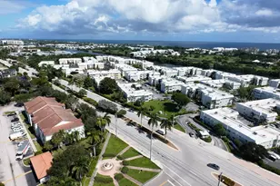402 Villa Cir, Boynton Beach, FL 33435 - Photo 30