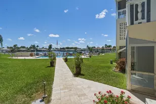 700 Pine Dr, Pompano Beach, FL 33060 - Photo 2