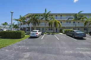 700 Pine Dr, Pompano Beach, FL 33060 - Photo 22