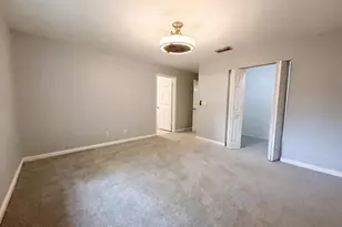 917 Imperial Lake Rd, West Palm Beach, FL 33413 - Photo 4