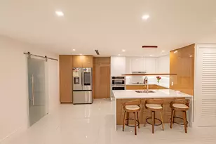807 Hollywood Pl, West Palm Beach, FL 33405 - Photo 12