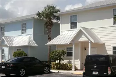 4216 Leo Lane #5g, Riviera Beach, FL 33410 - Photo 2