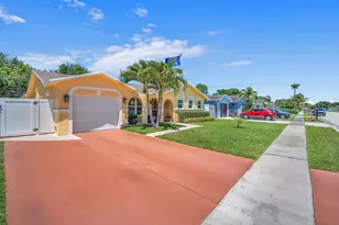 9341 SW 1st Pl, Boca Raton, FL 33428 - Photo 2